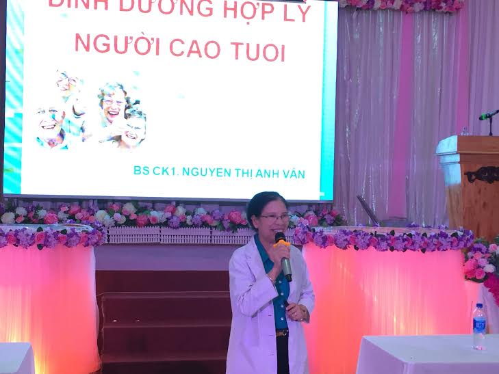Vinamilk[-]hỗ[-]trợ[-]tư[-]vấn[-]và[-]chăm[-]sóc[-]sức[-]khỏe[-]cho[-]hơn[-]2.400[-]người[-]cao[-]tuổi[-]tại[-]5[-]tỉnh[-]thành[-]phố